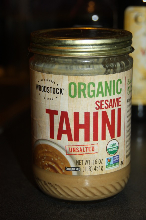 Tahini, ou tahine, como se vê em supermercados.